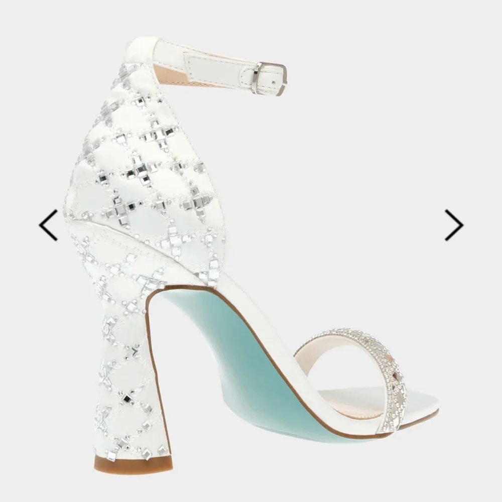 NWT Dean Heels by Betsey Johnson Originally $99, Size 8.5 - Picture 6 of 10